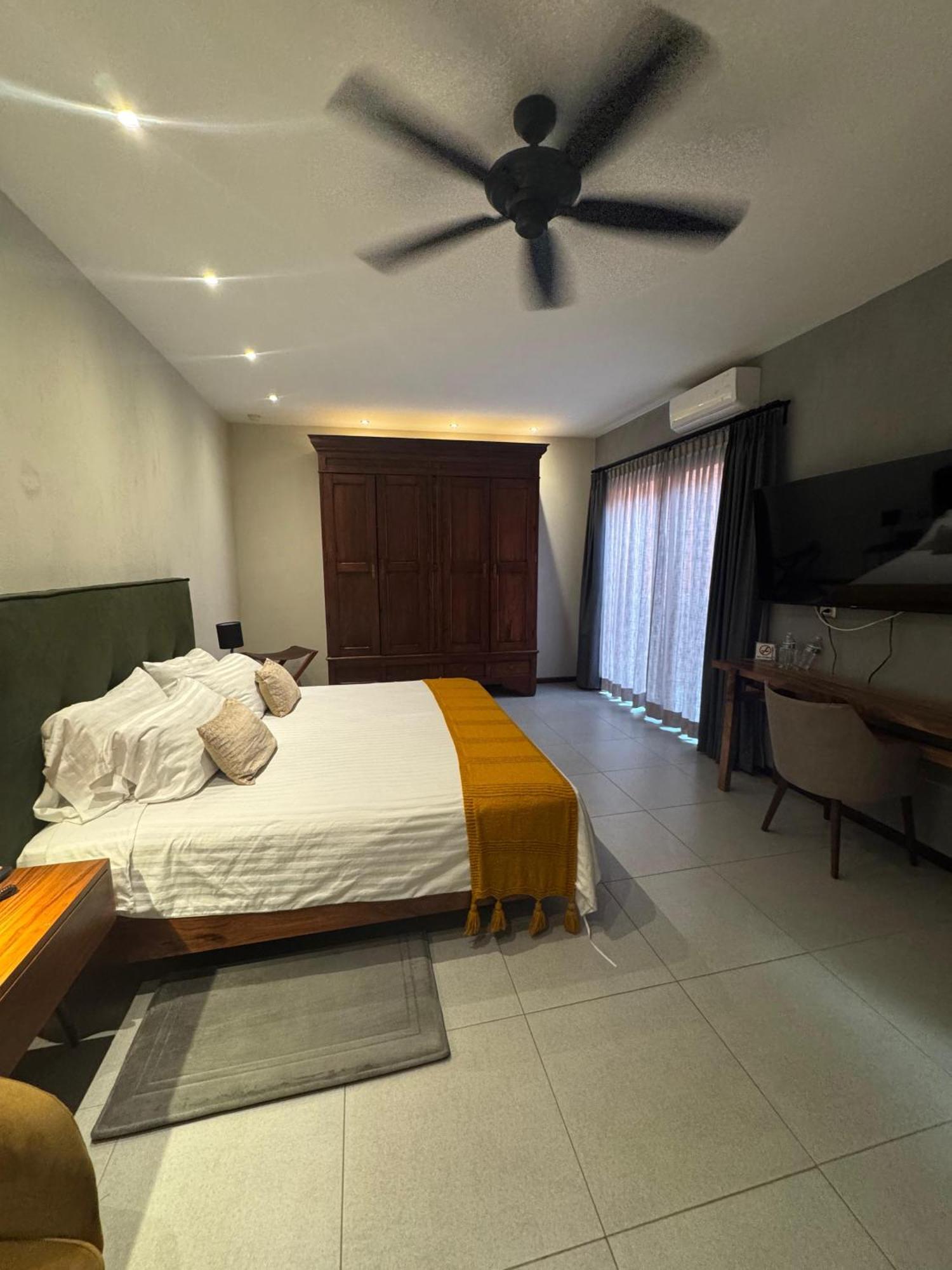 Hotel Arista 1026 ซานหลุยส์โปโตซิ ภายนอก รูปภาพ